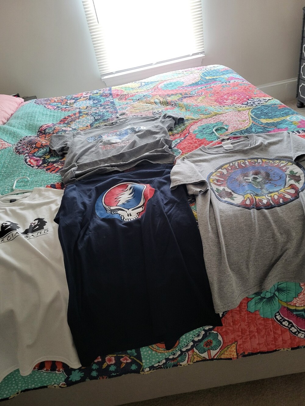 Lot Of 4 Grateful Dead Tshirts